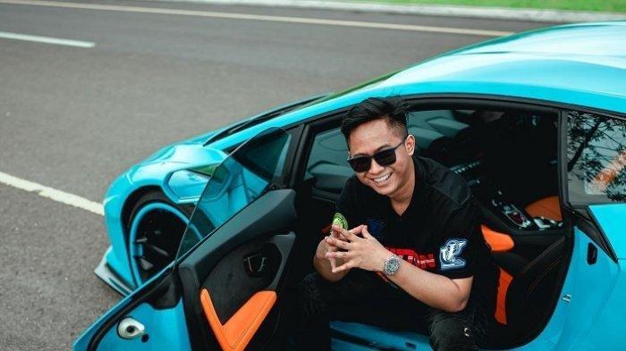 Crazy Rich Bandung Doni Salmanan yang akhirnya menjadi tersangka dan ditahan menyusul Indra Kenz, Crazy Rich Medan, Selasa (8/3/2022) malam.