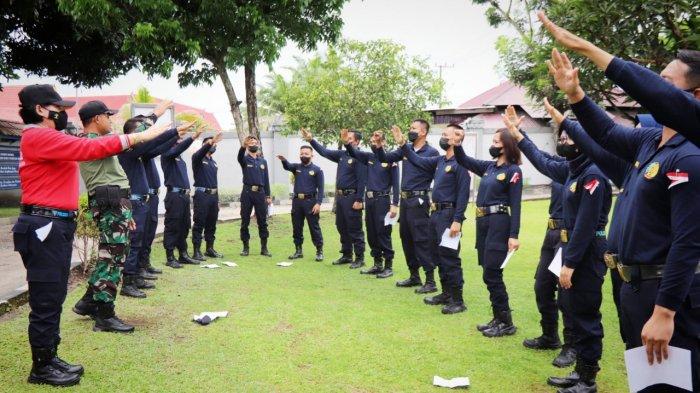 Pegawai Rupbasan Kelas 1 Palangkaraya mengikuti FMD yang dipimpin Tim Pembina dari Korem 102 Panju Panjung didampingi Kepala Rupbasan Kelas I Palangkaraya Rita Ribawati, Rabu (16/3/2022).