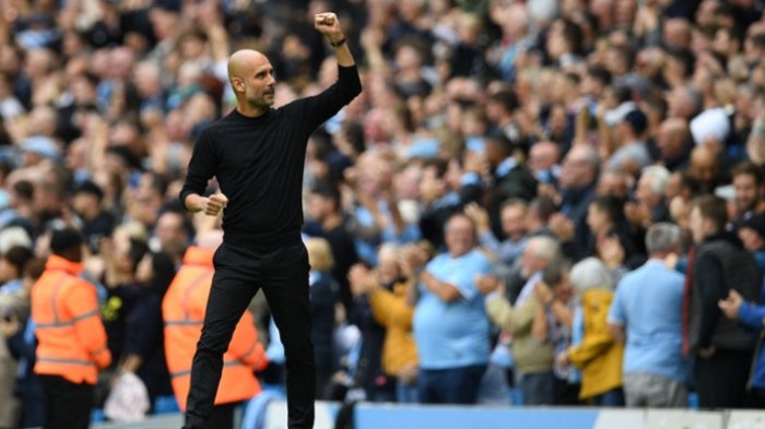 Ekspresi pelatih Manchester City, Pep Guardiola, dalam laga Liga Inggris kontra Fulham di Stadion Etihad, Manchester, Inggris pada 15 September 2018.