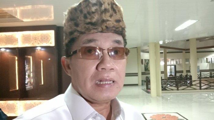 Rektor Universitas Palangkaraya, Andrie Elia Embang.