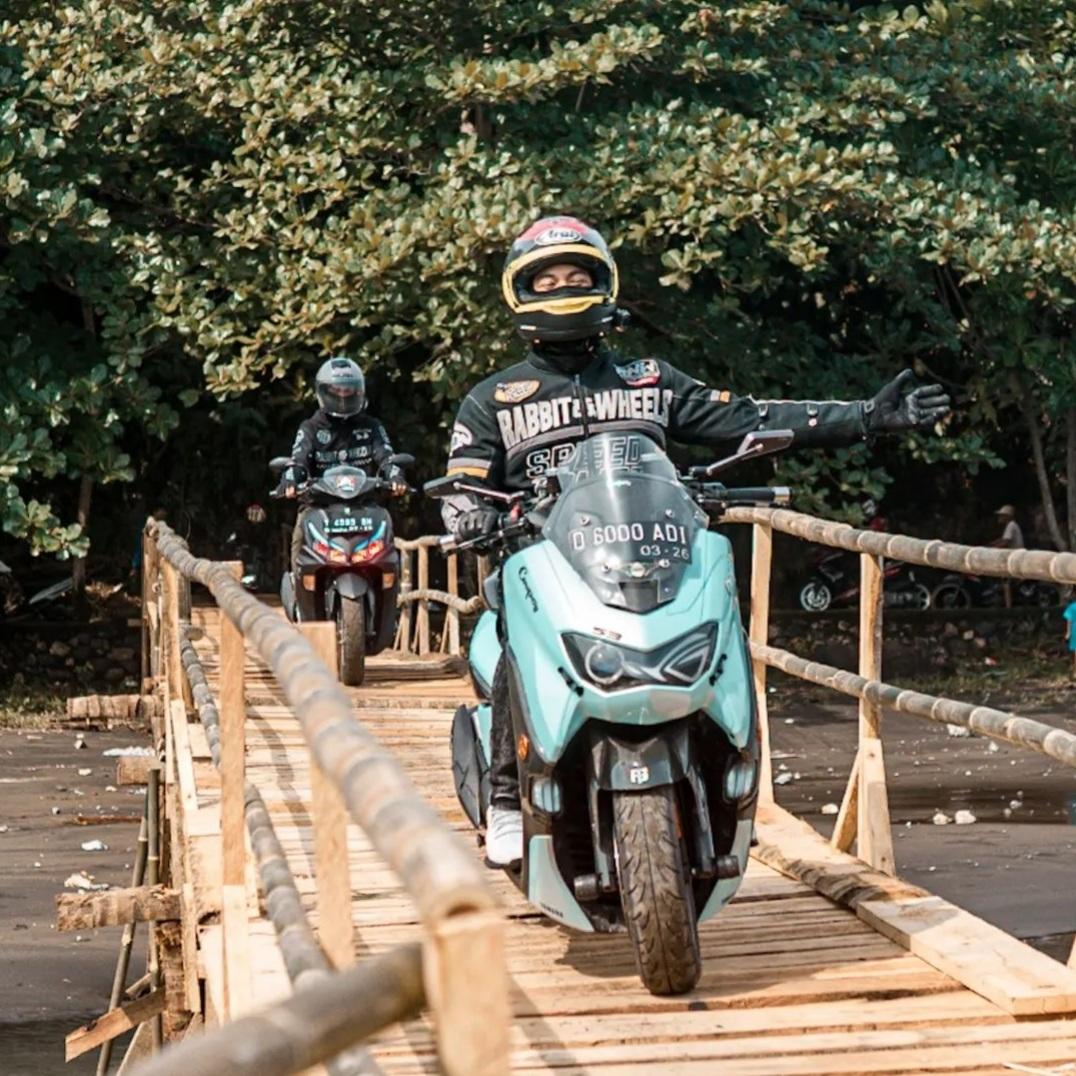 Healing Maximal, Komunitas Maxi Yamaha Lakukan Touring Gabungan ke Pantai Pangandaran.