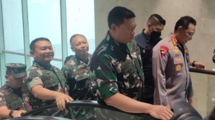 Laksamana Yudo Margono tiba di Gedung DPR RI jelang fit and proper test Calon Panglima TNI, Jumat (2/12/2022).
