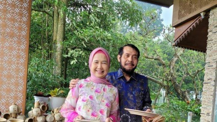 Idayati dan Anwar Usman. Pernikahan Idayati dan Anwar Usman, Ketua MK digelar besok, Kamis 26 Mei 2022. Berikut ini mahar yang disiapkan untuk adik Jokowi.