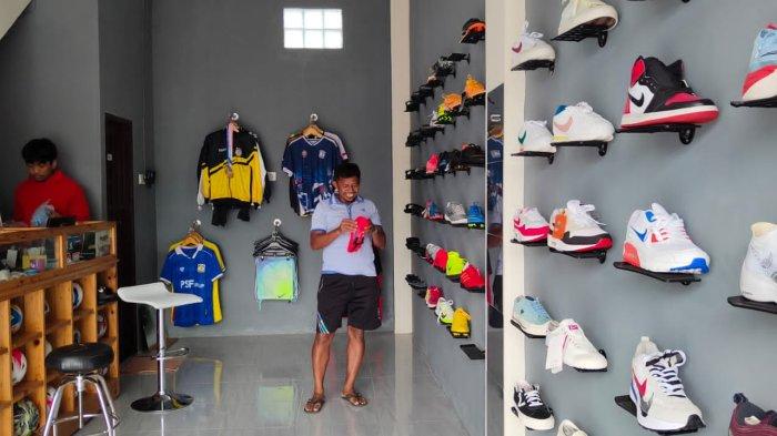 Suasana Karbitan Store yang berada di Kawasan Ringroad, Balikpapan Selatan.