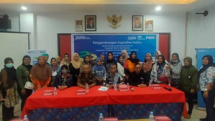 Pelatihan Pengembangan Kapasitas Usaha bertajuk Klasterisasi Sektoral Kerajinan Tali Kur dan Rajutan yang digelar PNM.