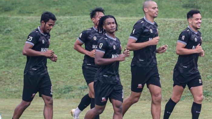 Pemain Madura United jalani latihan tim jelang hadapi PSS Sleman, bakal jadi momen kebangkitan Madura United