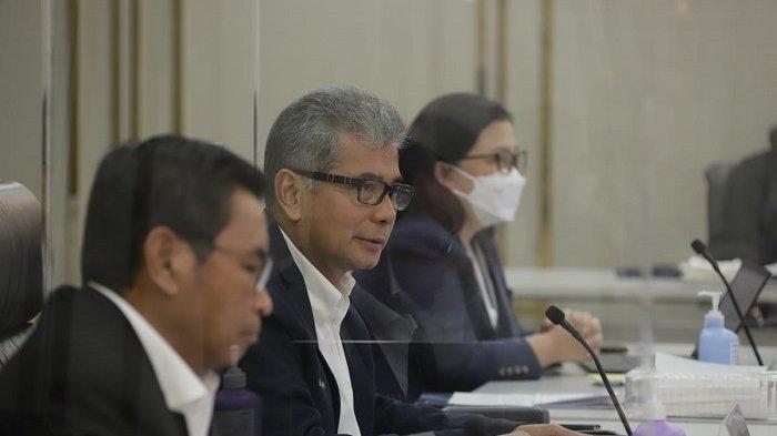 Direktur Utama PT Bank Rakyat Indonesia (Persero) Tbk atau BRI Sunarso terus berupaya untuk mendorong pertumbuhan ekonomi nasional di tengah ancaman resesi global.