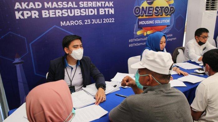 Suasana Akad Massal Serentak KPR Bersubsidi BTN di Kabupaten Maros, Sulawesi Selatan, Sabtu (23/7/2022).
