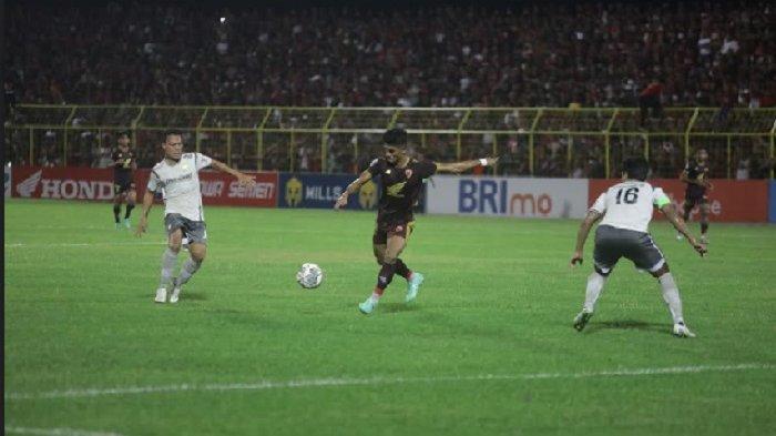 Striker PSM, Ramadhan Sananta saat lawan Persib Bandung pada pekan ketujuh Liga 1 2022-2023 di Stadion BJ Habibie, Parepare, Senin (29/8/2022) malam