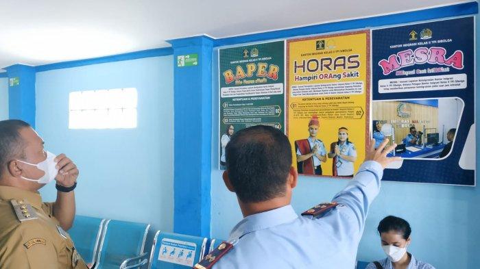 Kantor Imigrasi Sibolga menerima kunjungan dari Walikota Kota Sibolga H. Jamaluddin Pohan beserta Asisten I Sesdakot Sibolga Josua Hutapea, Tenaga Ahli Bidang Keagamaan dan Sosial Kamil Gulo beserta dengan rekan-rekan dari media, Senin (6/12/2021).