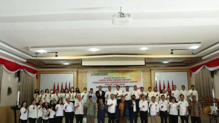 Bupati Pakpak Bharat Franc Bernhard Tumanggor melaunching