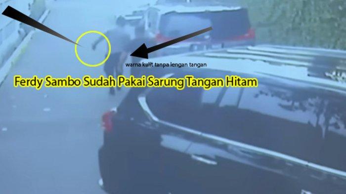 Rekaman CCTV di hari pembunuhan berencana Brigadir Nofriansyah Yosua Hutabarat (Brigadir J) diputar di depan persidangan Pengadilan Negeri Jakarta Selatan, Senin (28/11/2022). Ferdy Sambo tidak langsung turun di depan pintu gerbang. Tetapi mobil yang membawanya melewatkan pintu gerbang rumah dan berhenti beberapa saat di tikungan jalan. Kemudian Ferdy Sambo keluar dari dalam mobil dan terlihat pakai sarung tangan hitam. Sementara tangan kanannya tampak memegang kanton sebelah kanannya. Dari jalannya, Ferdy Sambo seperti menahan beban sebelah kanan. Sehingga tangan kirinya tampak agak naik ke atas.