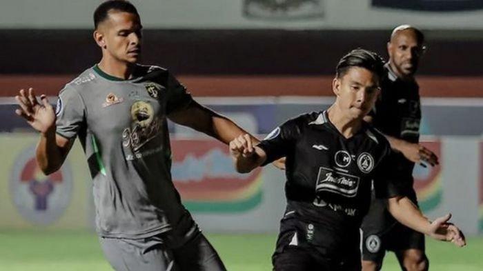 Bek Persebaya Surabaya, Leo Lelis