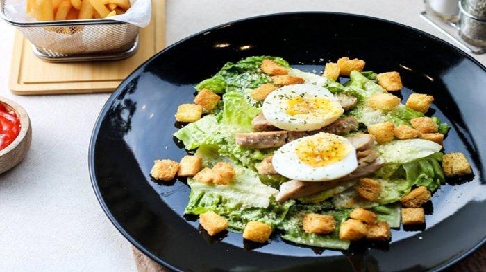 Chicken Caesar Salad dari JCO
