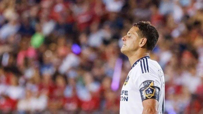 Javier 'Chicharito' Hernandez kini menjadi kapten untuk LA Galaxy.