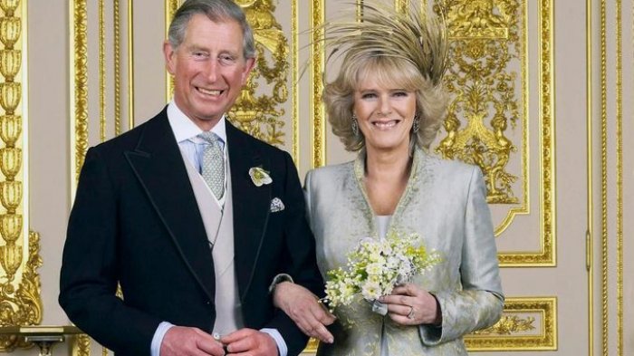Pangeran Charles dan Camilla Parker Bowles.