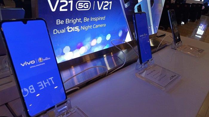 Vendor smartphone Vivo merilis smartphone seri V bernama Vivo V21 5G di Kota Palu, Sabtu (29/5/2021) sore.