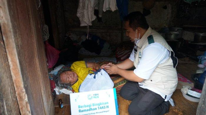 Rangkaian kegiatan sosial Yayasan Baitul Maal (YBM) PT PLN (Persero) Unit Induk Pembangunan Jawa Bagian Tengah (PLN UIP JBT) bertajuk Semangat Berbagi Merawat Negeri