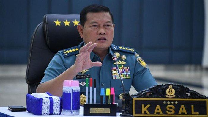 KSAL Laksamana Yudo Margono dalam rapat bersama pejabat utama dan staf lainnya melalui rapat evaluasi secara video conference dan offline bertempat di Wisma Elang Laut, Jakarta, Kamis (7/4/2022).