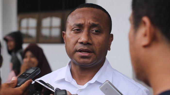 Anggota Komisi I DPR RI, Yan Permenas Mandenas.