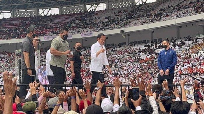 Jokowi dalam acara silaturahmi Nusantara Bersatu di Kawasan Gelora Bung Karno (GBK) Jakarta, Sabtu, (26/11/2022).