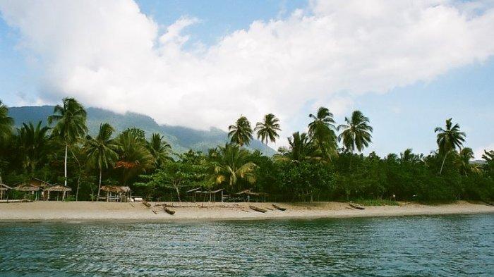 Pantai Amai di Distrik Depapre, Kabupaten Jayapura, Papua.