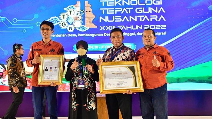 Wali Kota Banjar, Dr. Hj. Ade Uu Sukaesih,M.Si., menghadiri Kegiatan Pembukaan Gelar Teknologi Tepat Guna Nusantara (GTTGN) XXIII Tahun 2022 yang bertempat di Ballroom Aston Cirebon Hotel & Convention Center Kota Cirebon, Rabu (19/10/2022)