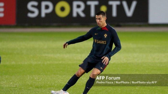 Pemain Manchester United dan Timnas Portugal, Cristiano Ronaldo, dalam sesi latihan di Cidade do Futebol Portugal, 14 November 2022, jelang Piala Dunia 2022. (Photo by Pedro Fiúza/NurPhoto)