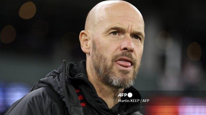 Ekspresi Manajer Manchester United, Erik Ten Hag sebelum laga uji coba Manchester United vs Crystal Palace di the Melbourne Cricket Ground (MCG), 19 Juli 2022. (Martin KEEP / AFP).