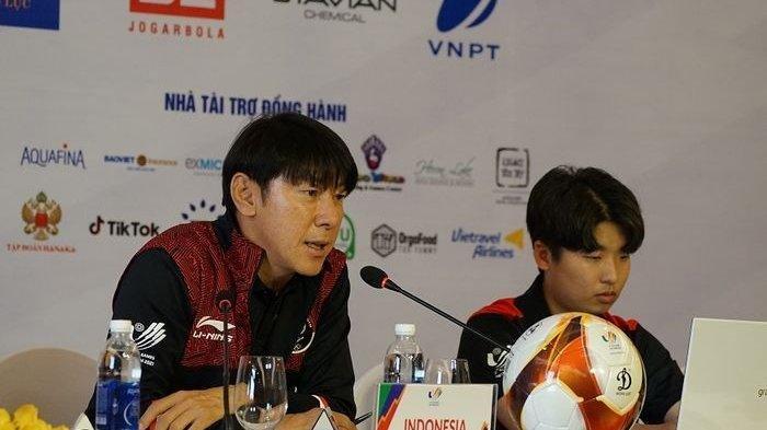 Shin Tae-yong ungkap alasannya mau melatih Timnas Indonesia.