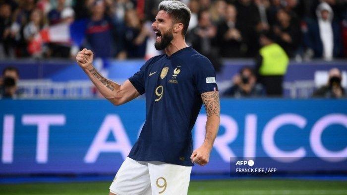 Striker Timnas Prancis, Olivier Giroud merayakan gol di Stade de France di Saint-Denis, pada 22 September 2022. Olivier Giroud menjadi sosok pengganti Benzema yang harus absen di Piala Dunia 2022 karena cedera.