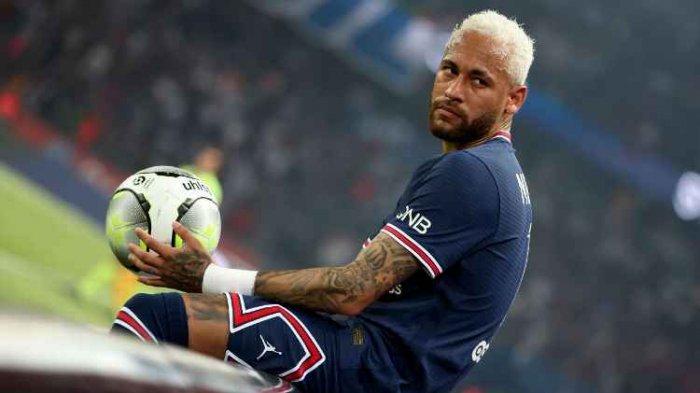 Penyerang Paris Saint-Germain Neymar seharusnya berada di puncak kekuatannya, tetapi masa depannya tidak pernah terlihat begitu tidak pasti. Andres Rueda siap menerima sang pemain jika ditendang keluar dari Les Parisien.
