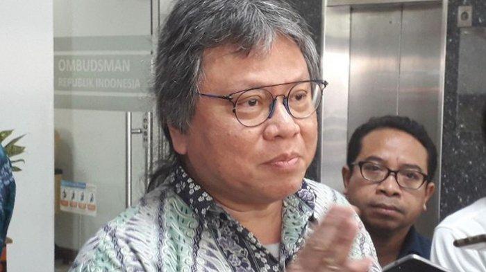 FOTO Alvin Lie - Pengamat transportasi ini menyebutkan bahwa kenaikan harga avtur memicu penghentian penerbangan Wings Air di Kabupaten Wakatobi, Sulawesi Tenggara.