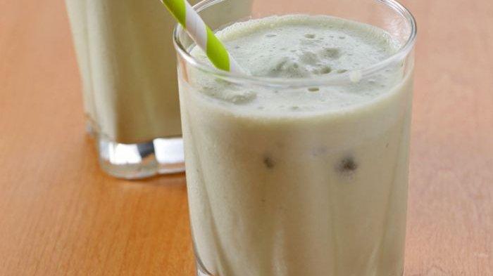Resep mudah minuman dingin, manis, dan segar Green Tea Almond Milkshake untuk melengkapi menu berbuka puasa Ramadan 2022.