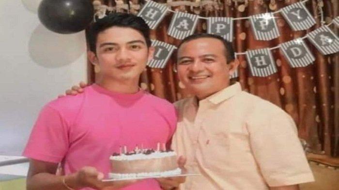 Almarhum Muhammad Syadda Agustiawan semasa hidup saat bersama sang ayah.