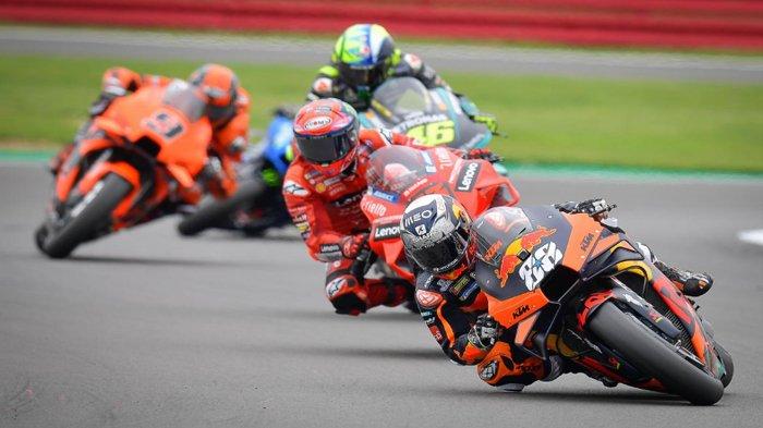 Pembalap KTM, Miguel Oliveira saat sesi Free Practice (FP2) MotoGP