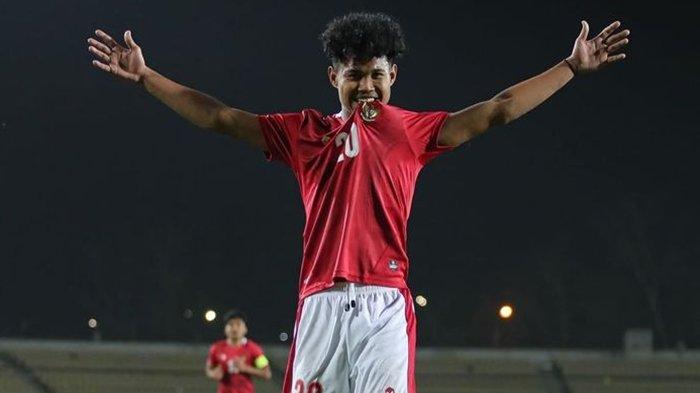 Selebrasi Bagus Kahfi saat timnas U-23 Indonesia menang Cuplikan Gol Timnas U-23 Indonesia Vs Tajikistan - Hanis Saghara Luncurkan Tendangan Roket, Bagus Kahfi Predator Kotak Penalti