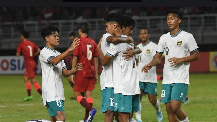 Timnas U-20 Hongkong melawan Timnas U-20 Indonesia pada Piala AFC U-20 2022 di Stadion Gelora Bung Tomo (GBT) Surabaya, Jumat (16/9/2022) malam.