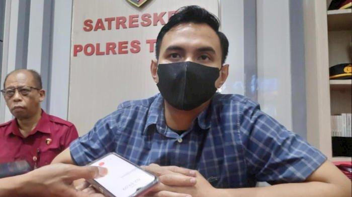 Kasat Reskrim Polres Tuban, AKP M Gananta saat memberikan komentar terkait video dewasa yang menjadi viral di media sosial, Rabu (7/12/2022).