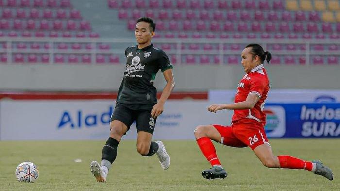 Rizky Ridho di laga uji coba Persis vs Persebaya Surabaya. Benarkah Aji Santoso siap kehilangan sang bek andalan?