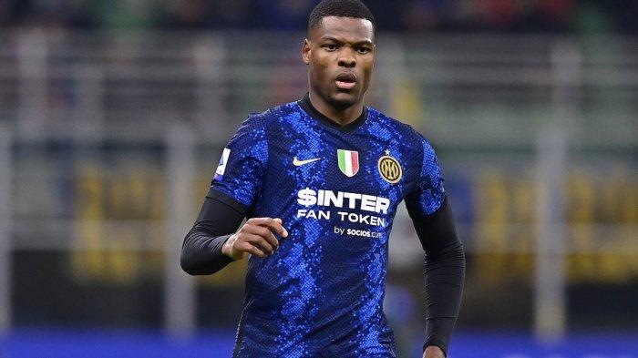 Denzel Dumfries, bek Inter Milan incaran Manchester United (MU)
