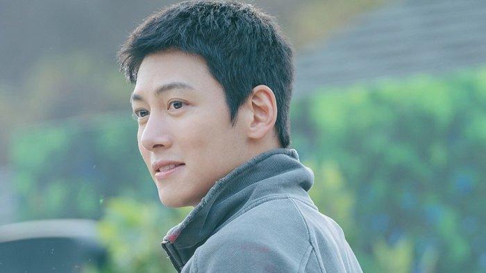 Aktor Ji Chang Wook akan bermain dalam drama Korea terbaru berjudul If You Wish Upon Me. Drama Korea ini bakal mulai ditayangkan pada 5 Agustus 2022 mendatang.