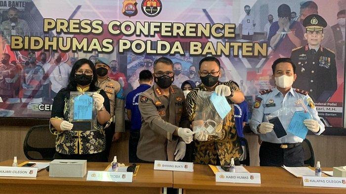 Konferensi pers kasus penyelundupan narkoba di Lapas Cilegon ditunjukkan saat Konfrensi Pers Polda Banten di Lapas Cilegon, Jumat (20/5/2022).