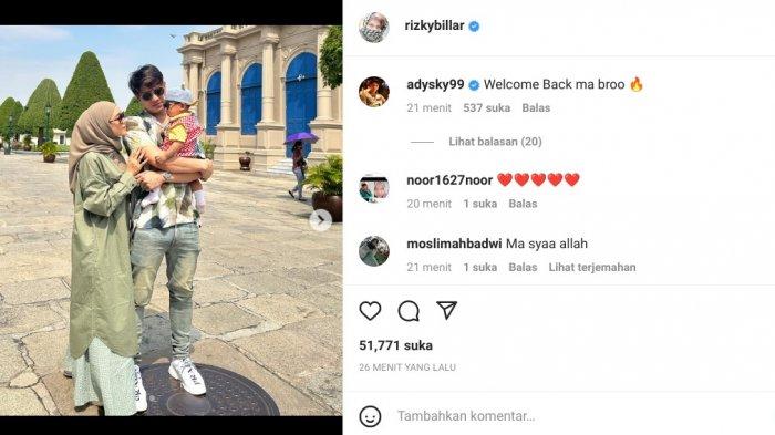 Rizky Billar kembali aktif di media sosial. Unggahan perdananya, berisi wajah Lesti Kejora dan putra semata wayang mereka.