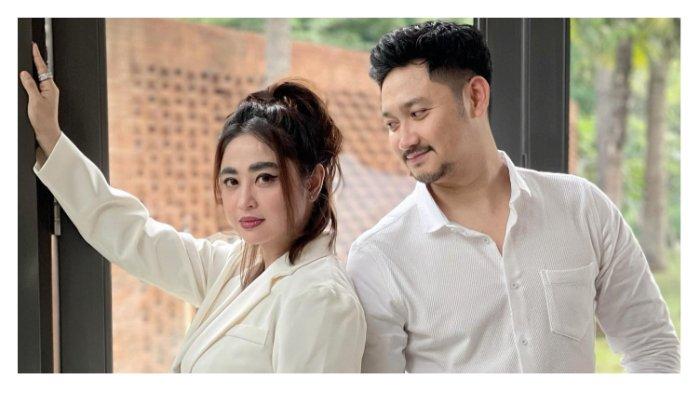 Dewi Perssik dan Angga Wijaya