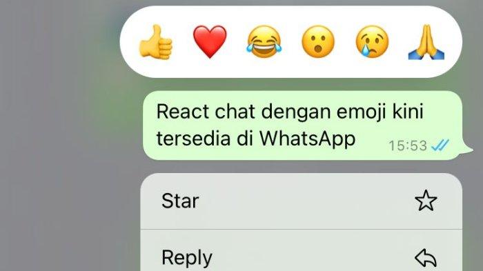Fitur react chat di aplikasi WhatsApp.