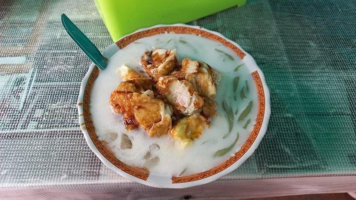 Es Dawet Durian Pak Slamet di Jalan Balai Rakyat, Pondok Bambu, Kecamatan Duren Sawit, Jakarta Timur, Kamis (3/11/2022).