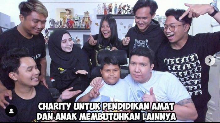 Windah Basudara langsung meraup Rp 338 juta lewat program live streaming untuk bantuan sosial Rahmat alias Okky Boy bocah dengan kebutuhan khusus asal kota Baubau, Sulawesi Tenggara, yang viral di tiktok.