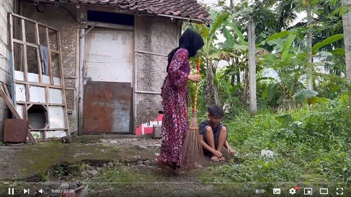 20220822 Potret rumah Farel Prayoga yang begitu sederhana