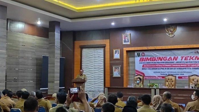 Bupati Tabalong H Anang Syakhfiani saat beri arahan